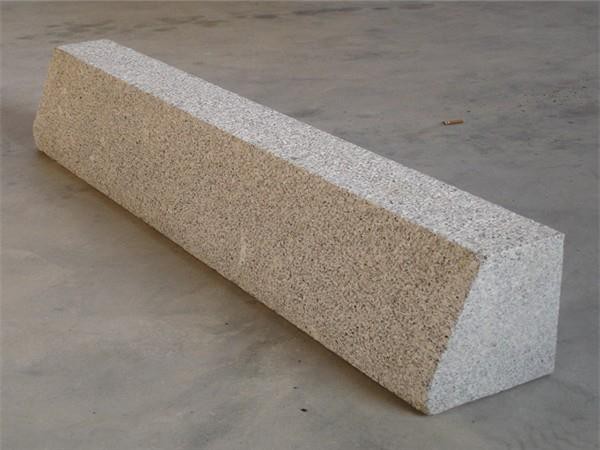 G341  granite kerbs