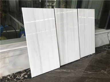 Bela dolomitna ploščica