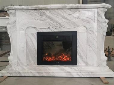 Kamin iz belega marmorja