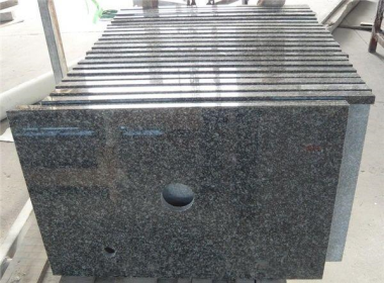 Granitni pult Nero Impala