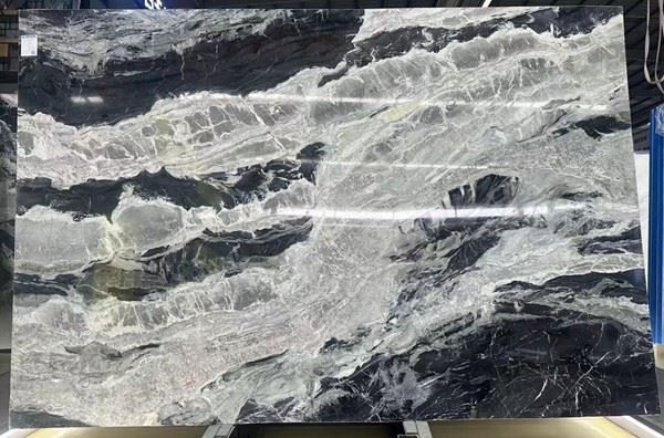 Black Marble With White Vein