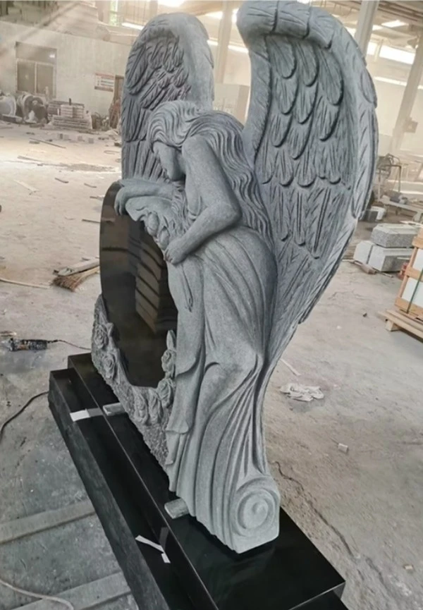 Black Granite Angel Carving Tombstone