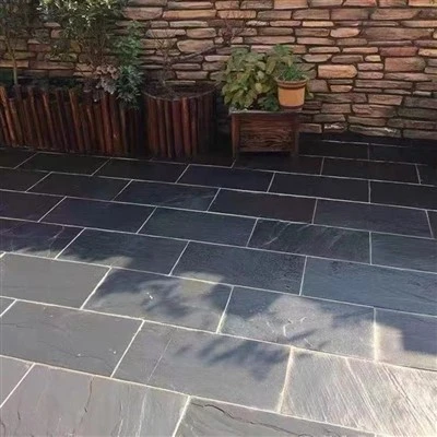 Temno zelene talne ploščice iz skrilavca